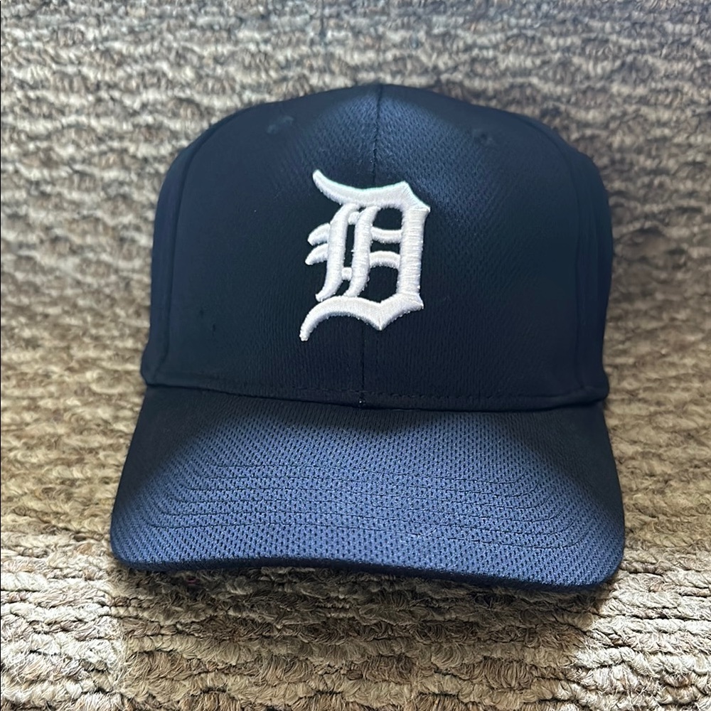 MLB Cap with Detroit Tigers Logo